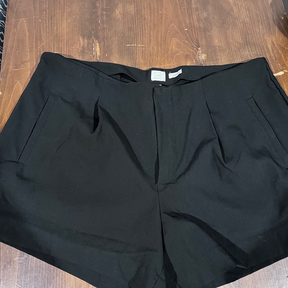 a new day Black Front-Pleat Women's Shorts